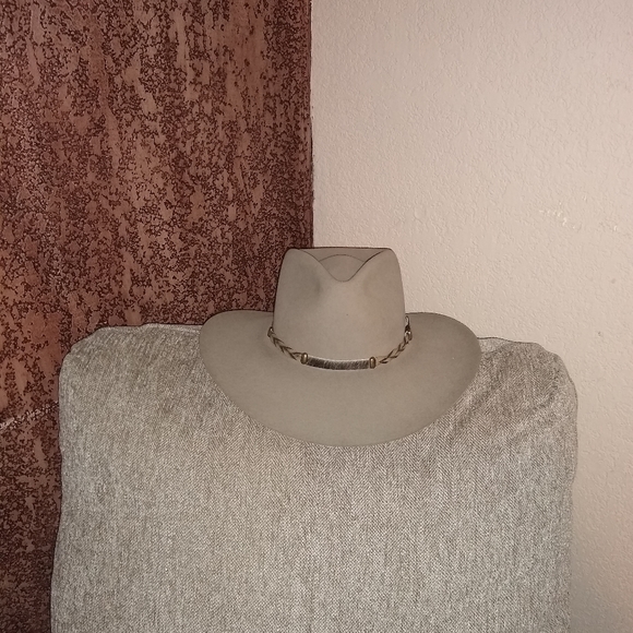 Meet your Posher, John - Picture 4 of 6